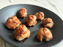 Load image into Gallery viewer, Honey, Orange and Rosemary Sausagemeat Stuffing